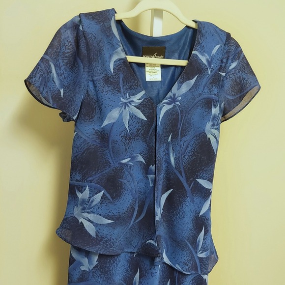 Positive Attitude Dresses & Skirts - Positive Attitude Floral Layered‎ Maxi Dress Size 8P Short Sleeve Modest Church